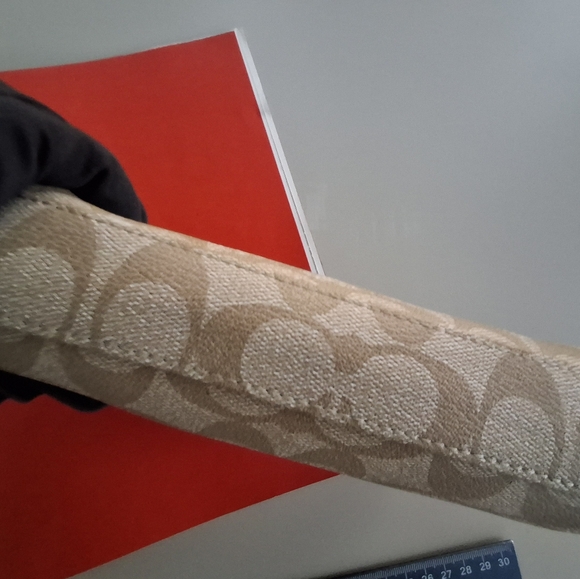 Coach Cosmetic Pouch Elegant Cream Designer - Picture 4 of 12